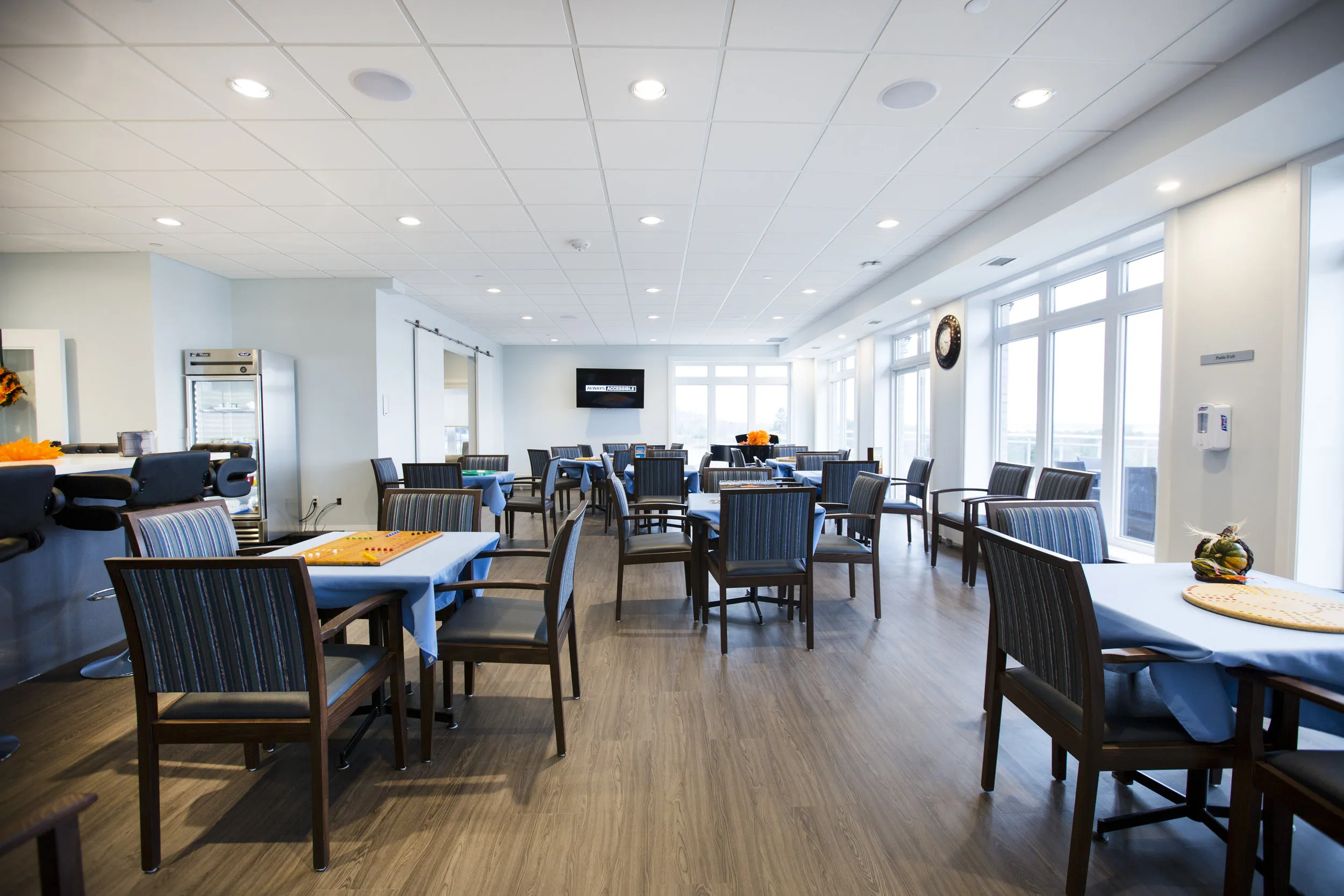 SUNDIAL LAKEVIEW RETIREMENT RESIDENCE gallery 10